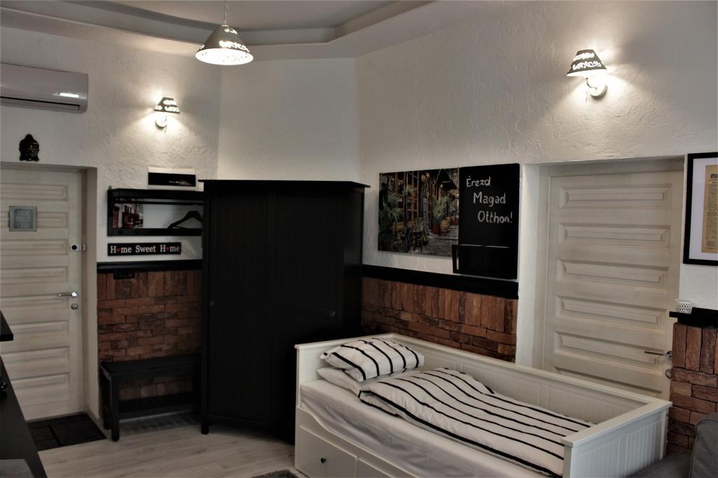 Belvarosi Apartmanszallo - Kiskunfélegyháza Exterior foto